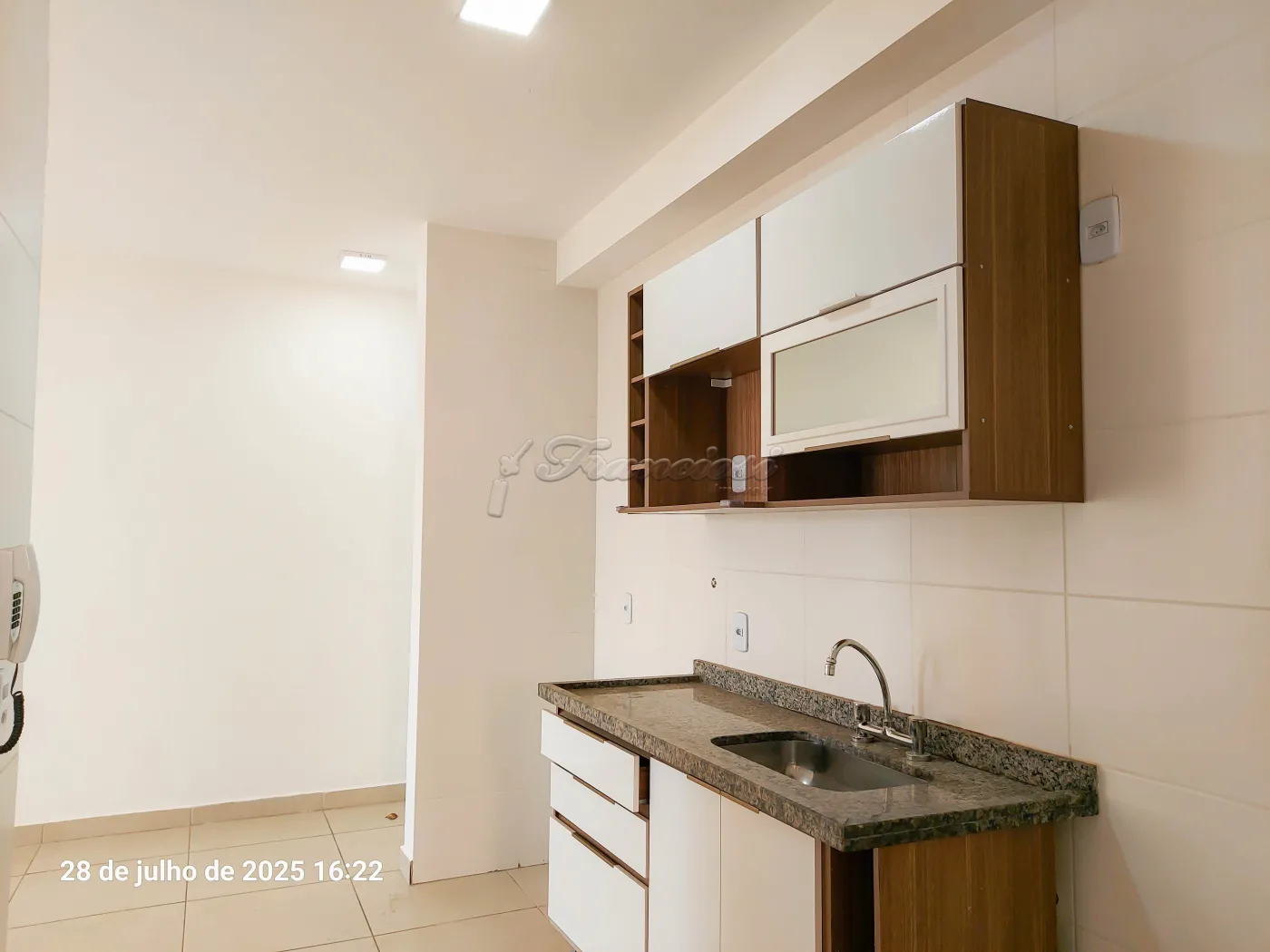 Alugar Apartamento / Condomínio em Itapetininga R$ 2.000,00 - Foto 3