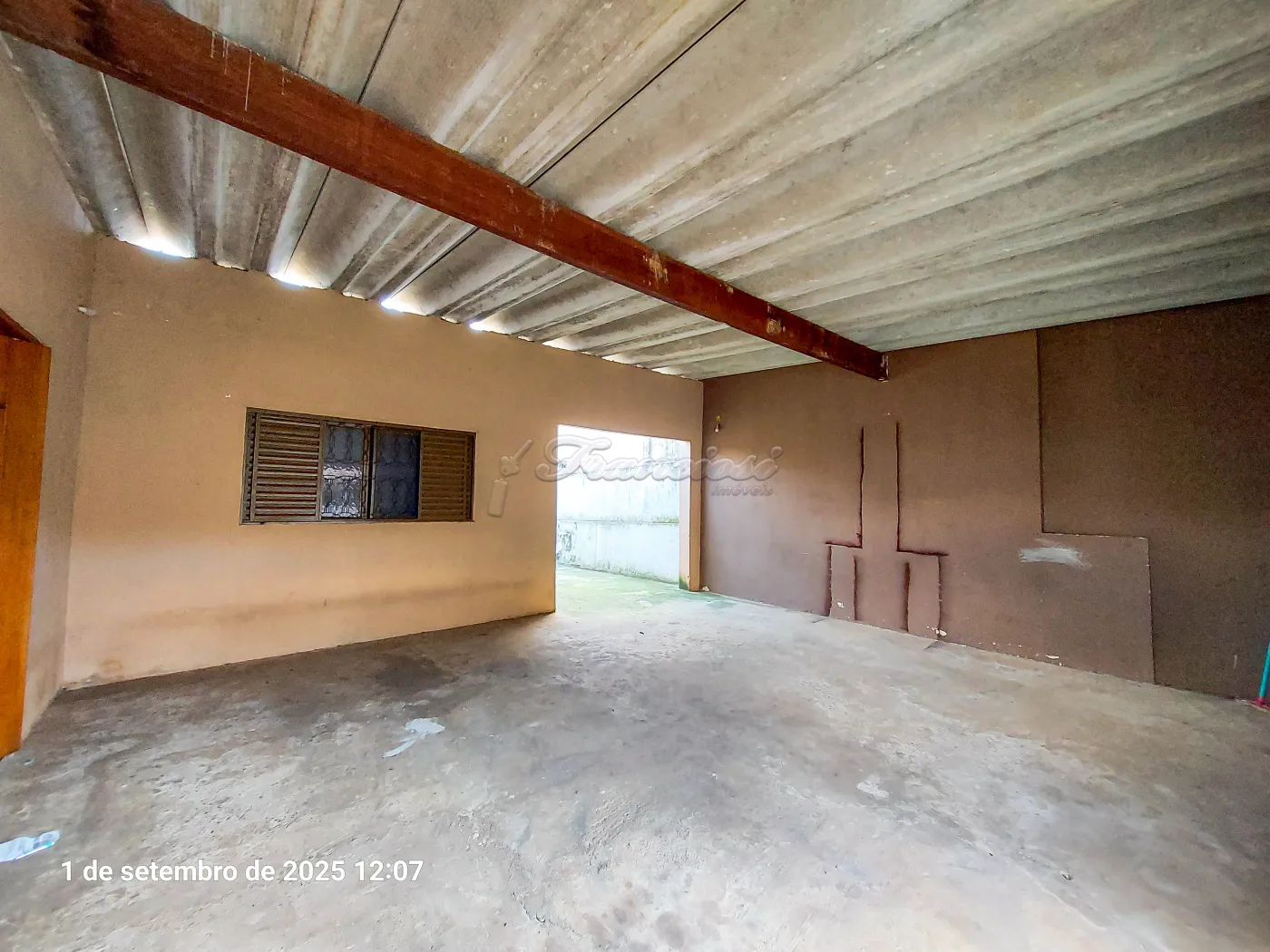 Alugar Casa / Padrão em Itapetininga R$ 1.400,00 - Foto 1