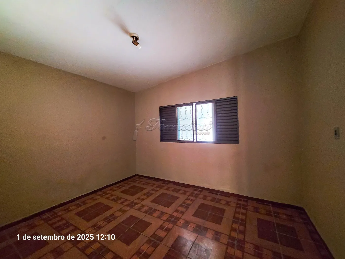 Alugar Casa / Padrão em Itapetininga R$ 1.400,00 - Foto 6