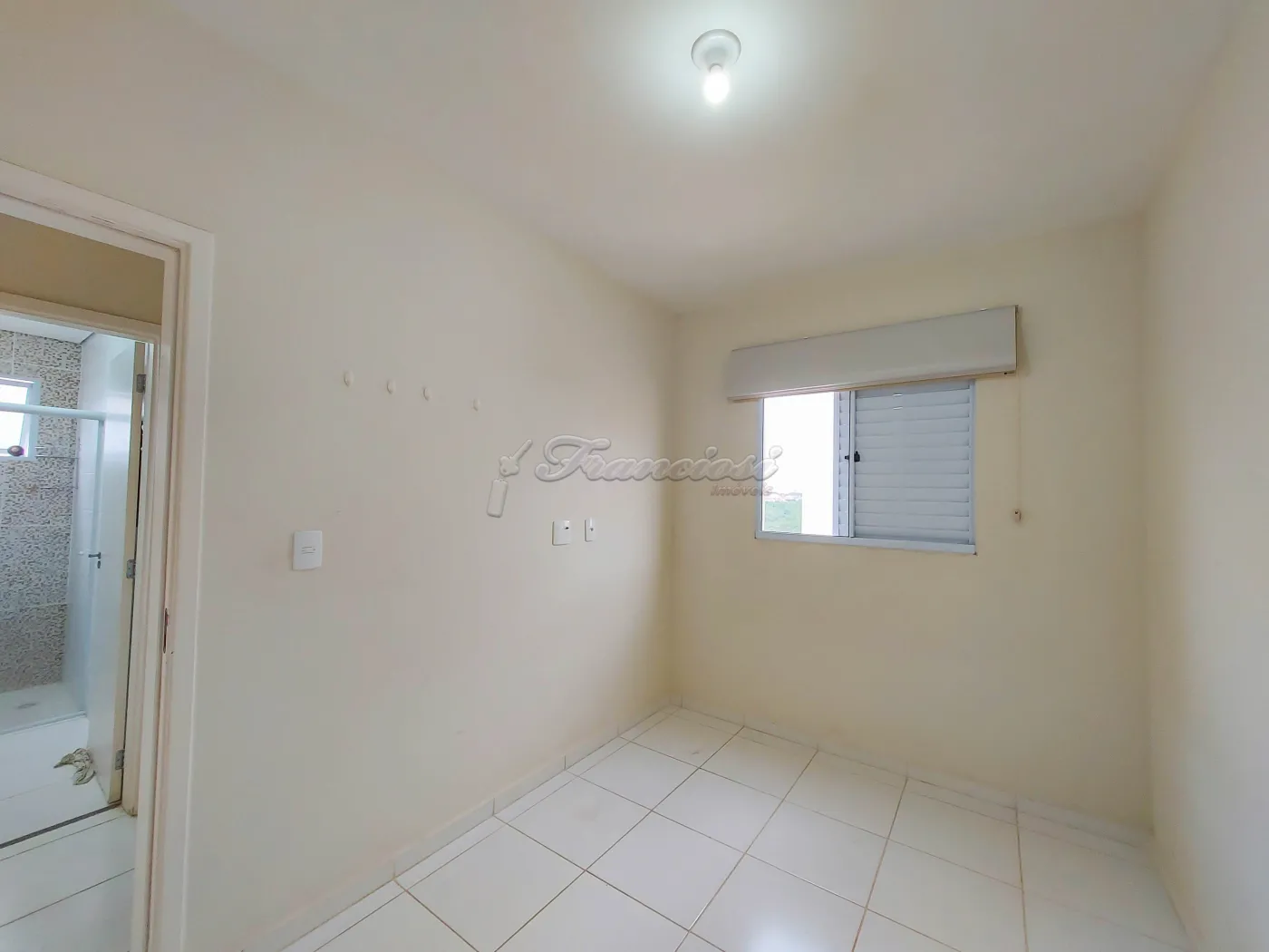 Alugar Apartamento / Condomínio em Itapetininga R$ 1.100,00 - Foto 8