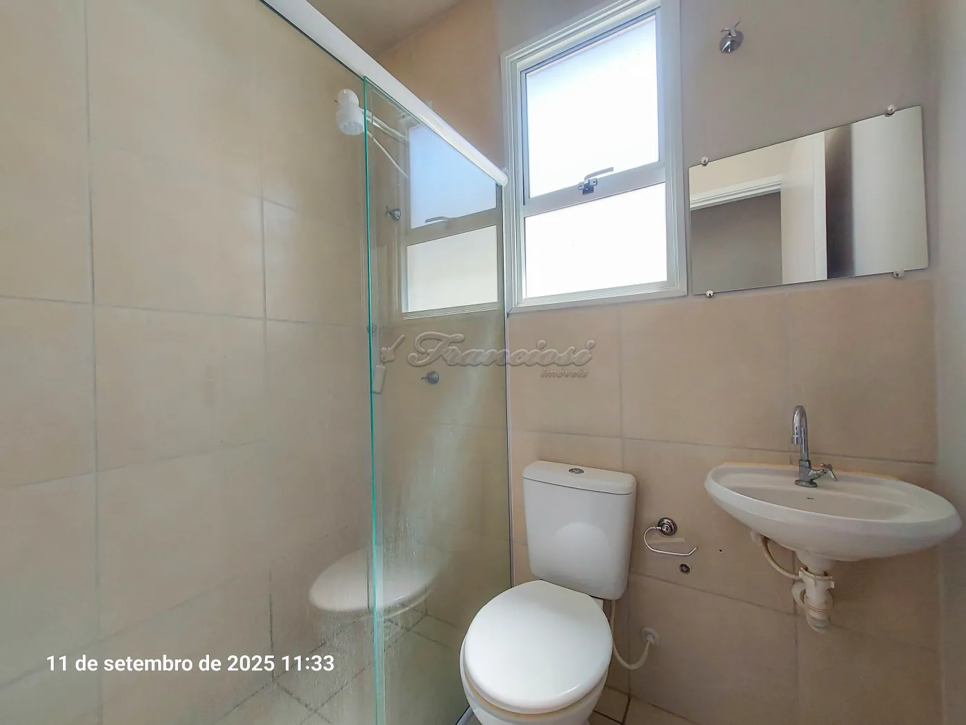 Alugar Casa / Padrão em Itapetininga R$ 1.200,00 - Foto 4