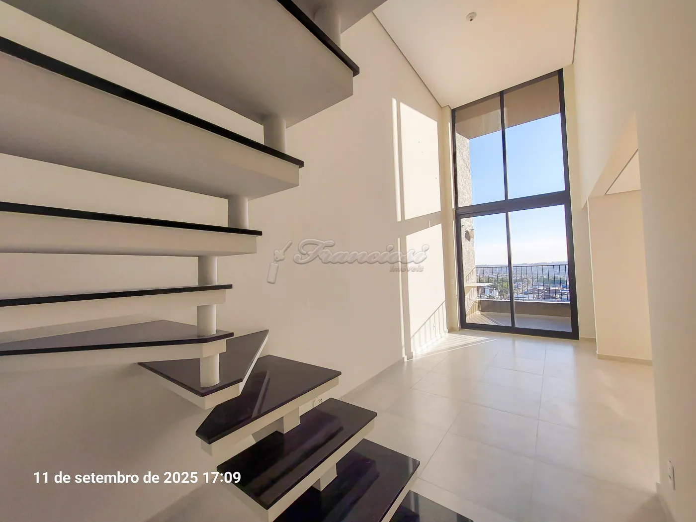 Alugar Apartamento / Condomínio em Itapetininga R$ 2.900,00 - Foto 2