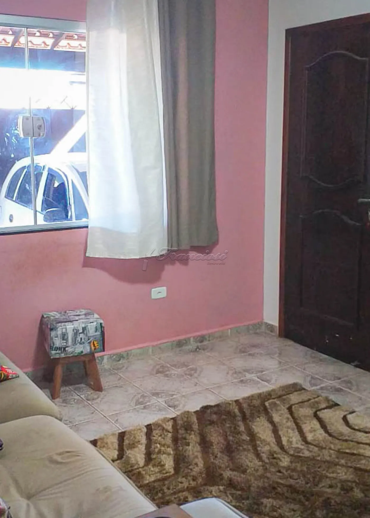 Comprar Casa / Padrão em Itapetininga R$ 300.000,00 - Foto 2
