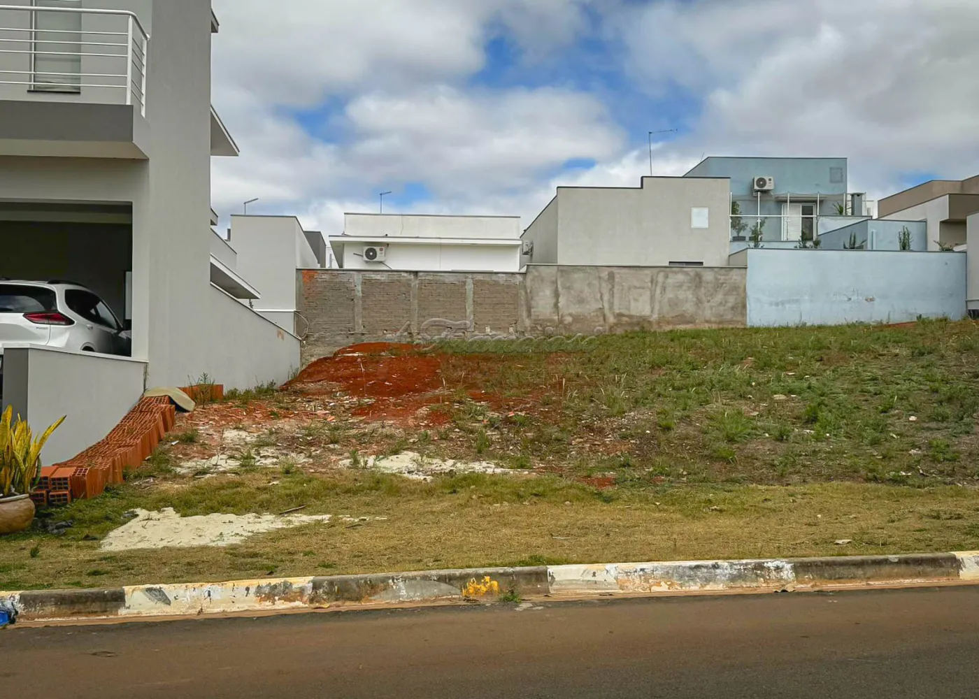 Comprar Terreno / Lote em Condomínio em Itapetininga R$ 210.000,00 - Foto 3