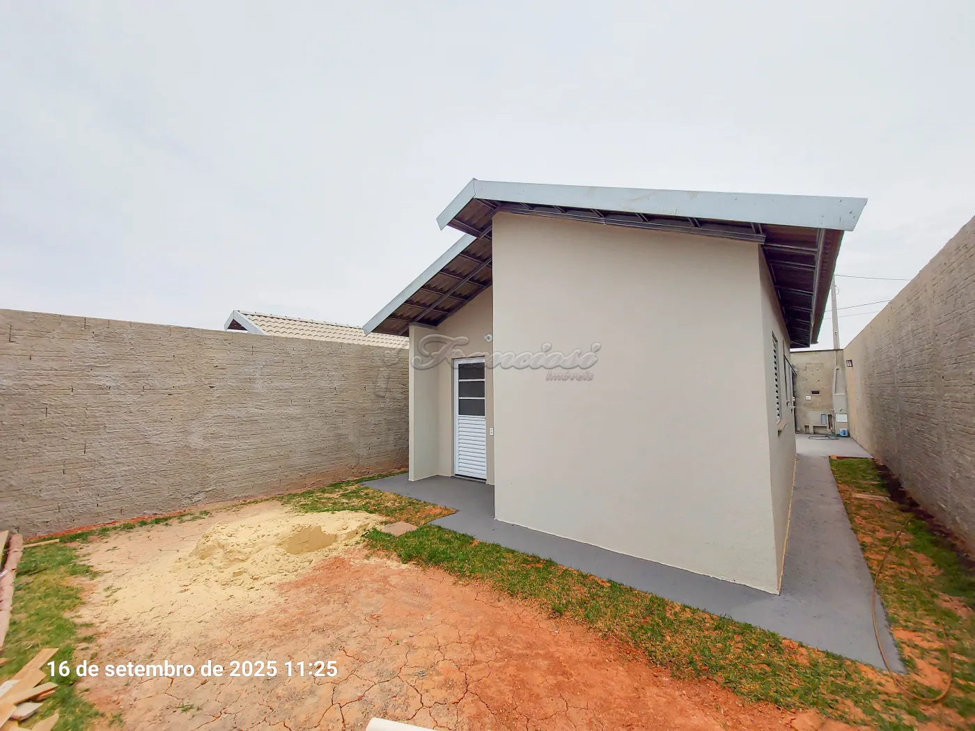 Alugar Casa / Padrão em Itapetininga R$ 1.250,00 - Foto 10