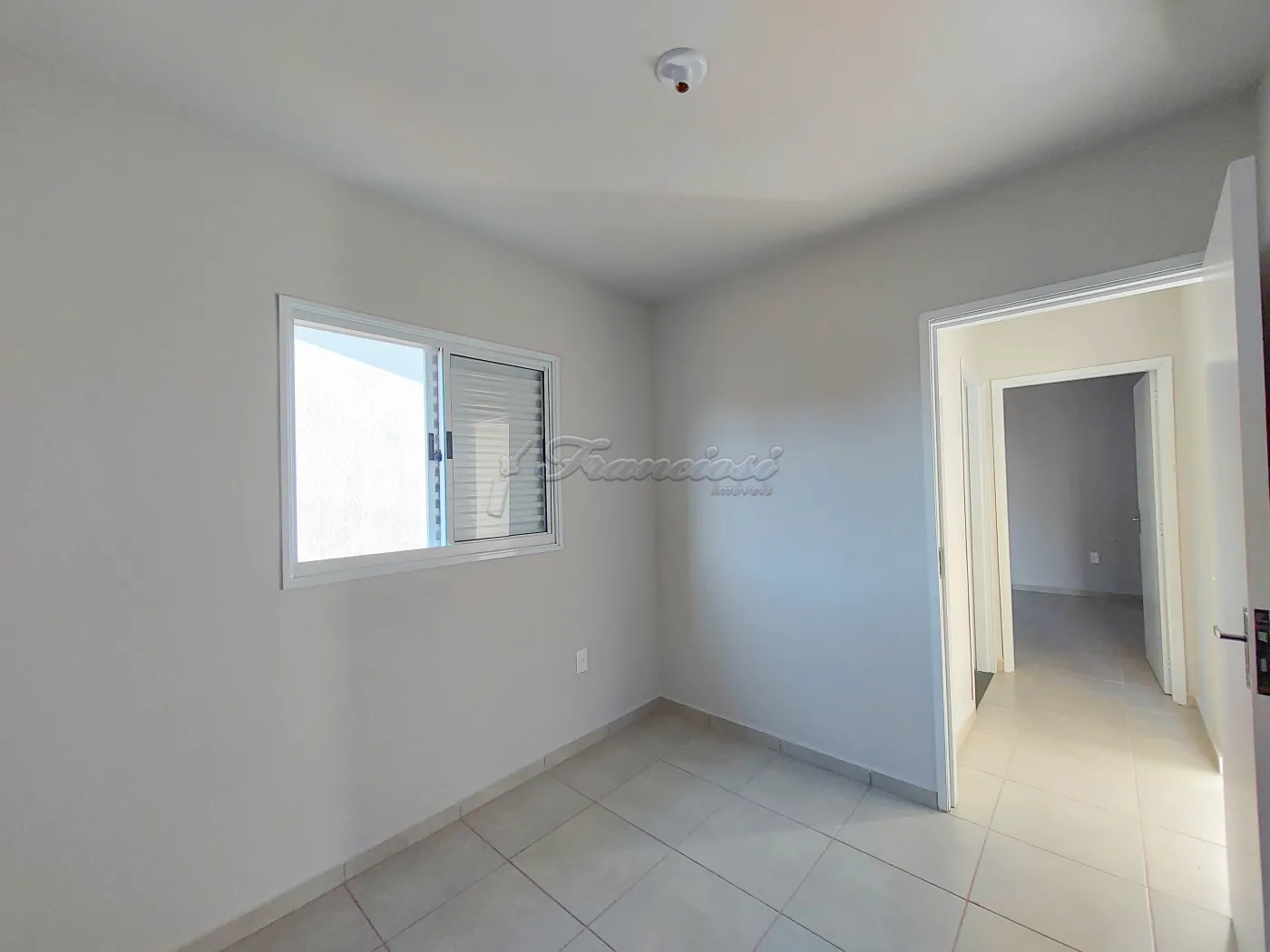 Alugar Casa / Padrão em Itapetininga R$ 800,00 - Foto 5