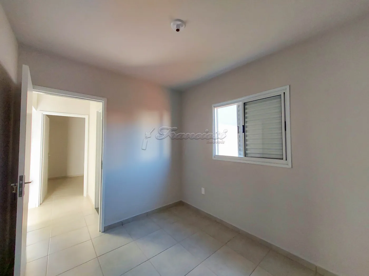 Alugar Casa / Padrão em Itapetininga R$ 800,00 - Foto 8