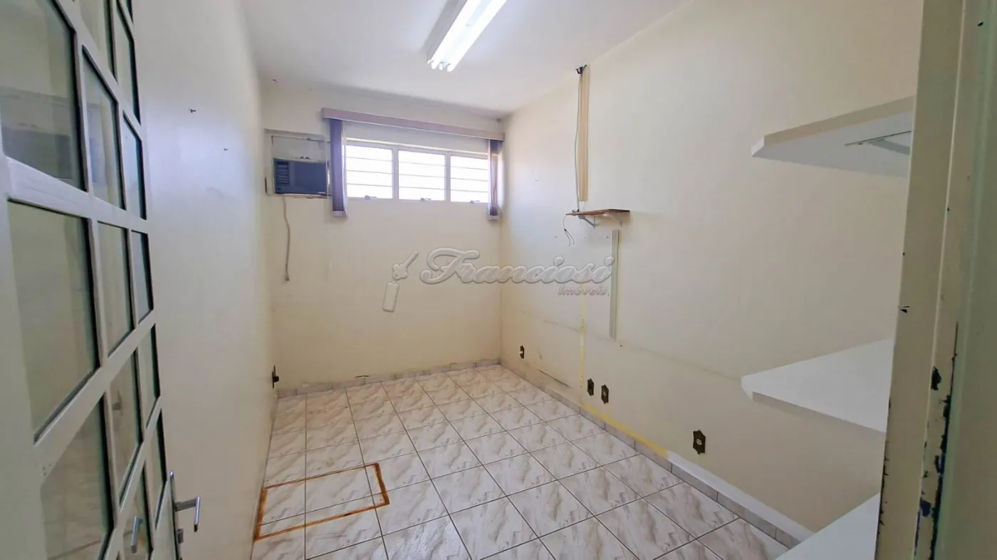 Alugar Comercial / Barracão em Itapetininga R$ 12.000,00 - Foto 7
