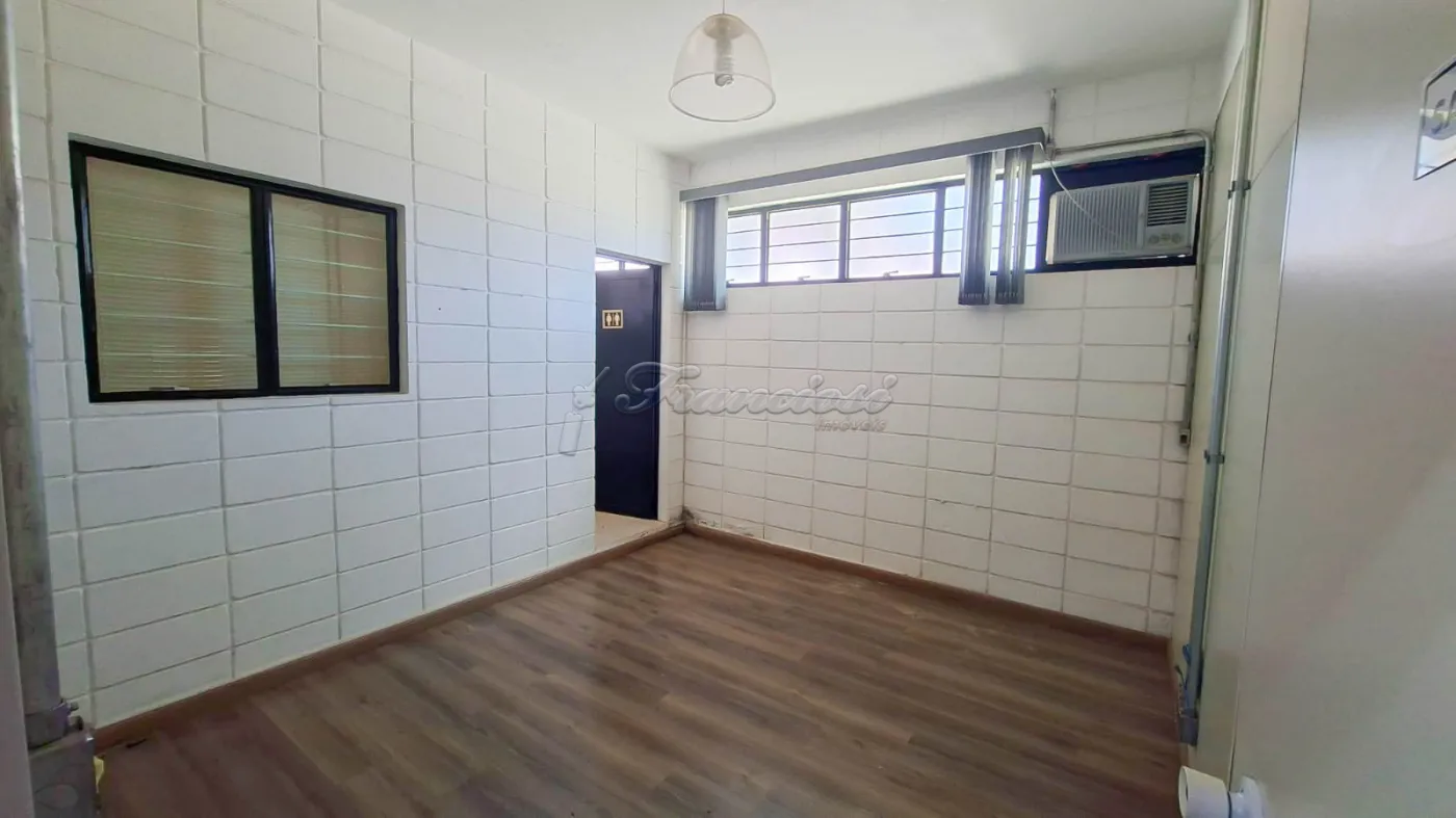 Alugar Comercial / Barracão em Itapetininga R$ 12.000,00 - Foto 14