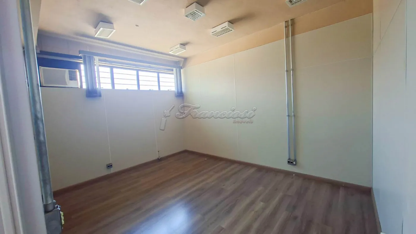 Alugar Comercial / Barracão em Itapetininga R$ 12.000,00 - Foto 17