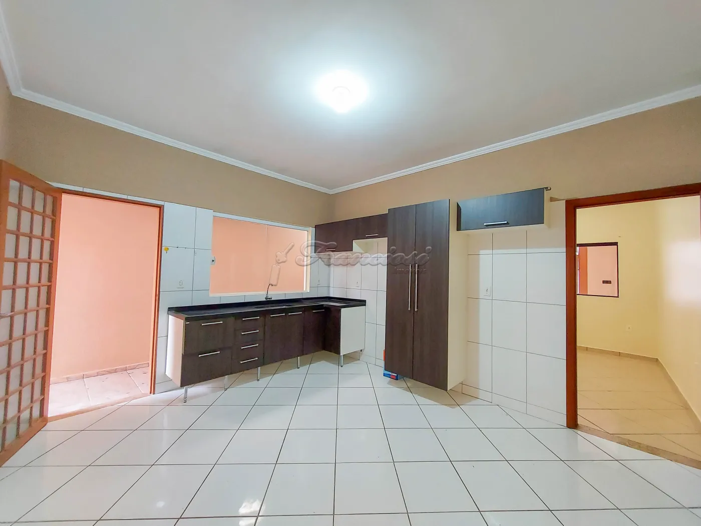 Alugar Casa / Padrão em Itapetininga R$ 2.500,00 - Foto 4