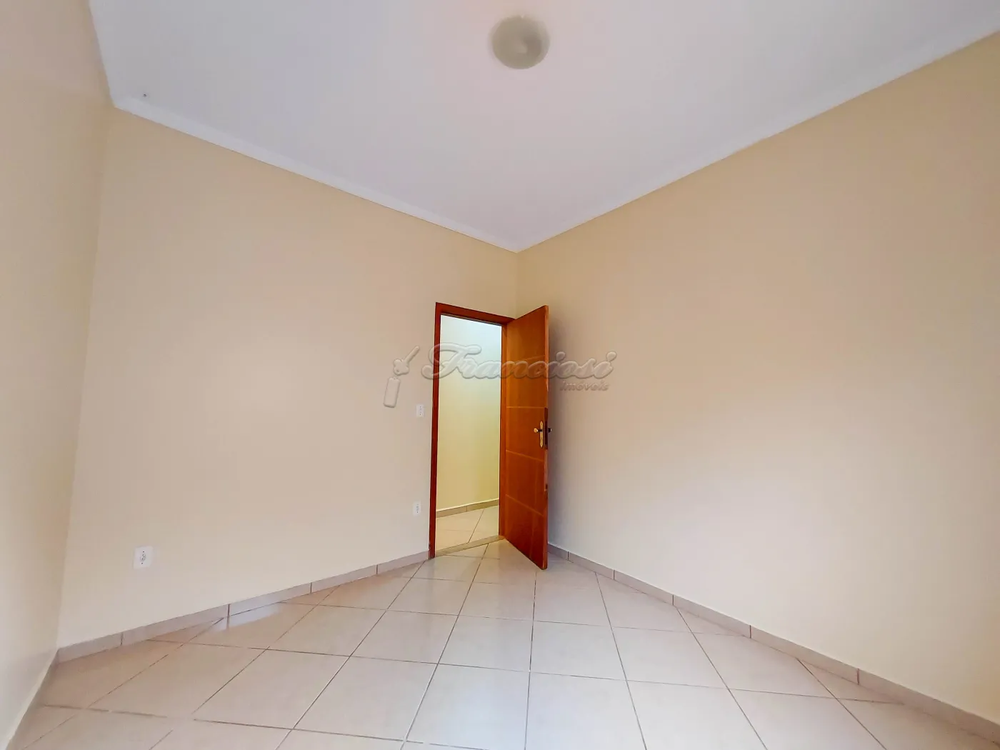 Alugar Casa / Padrão em Itapetininga R$ 2.500,00 - Foto 7
