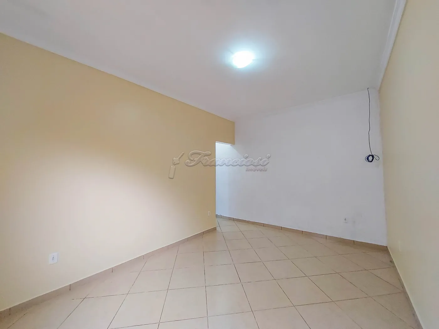 Alugar Casa / Padrão em Itapetininga R$ 2.500,00 - Foto 12