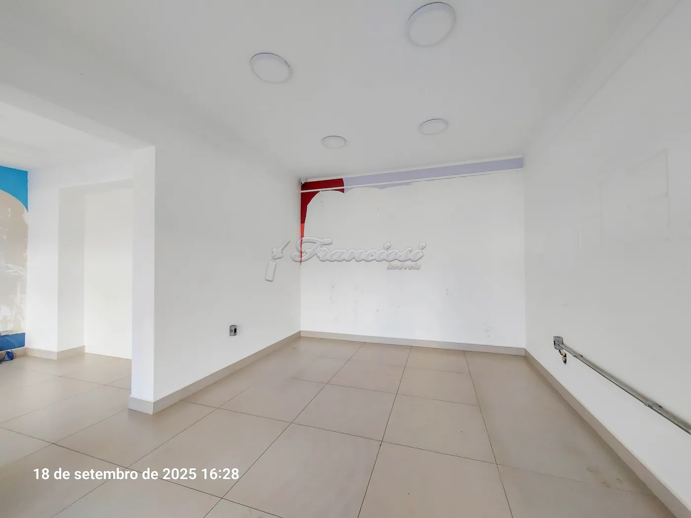 Alugar Comercial / Salão em Itapetininga R$ 4.000,00 - Foto 4