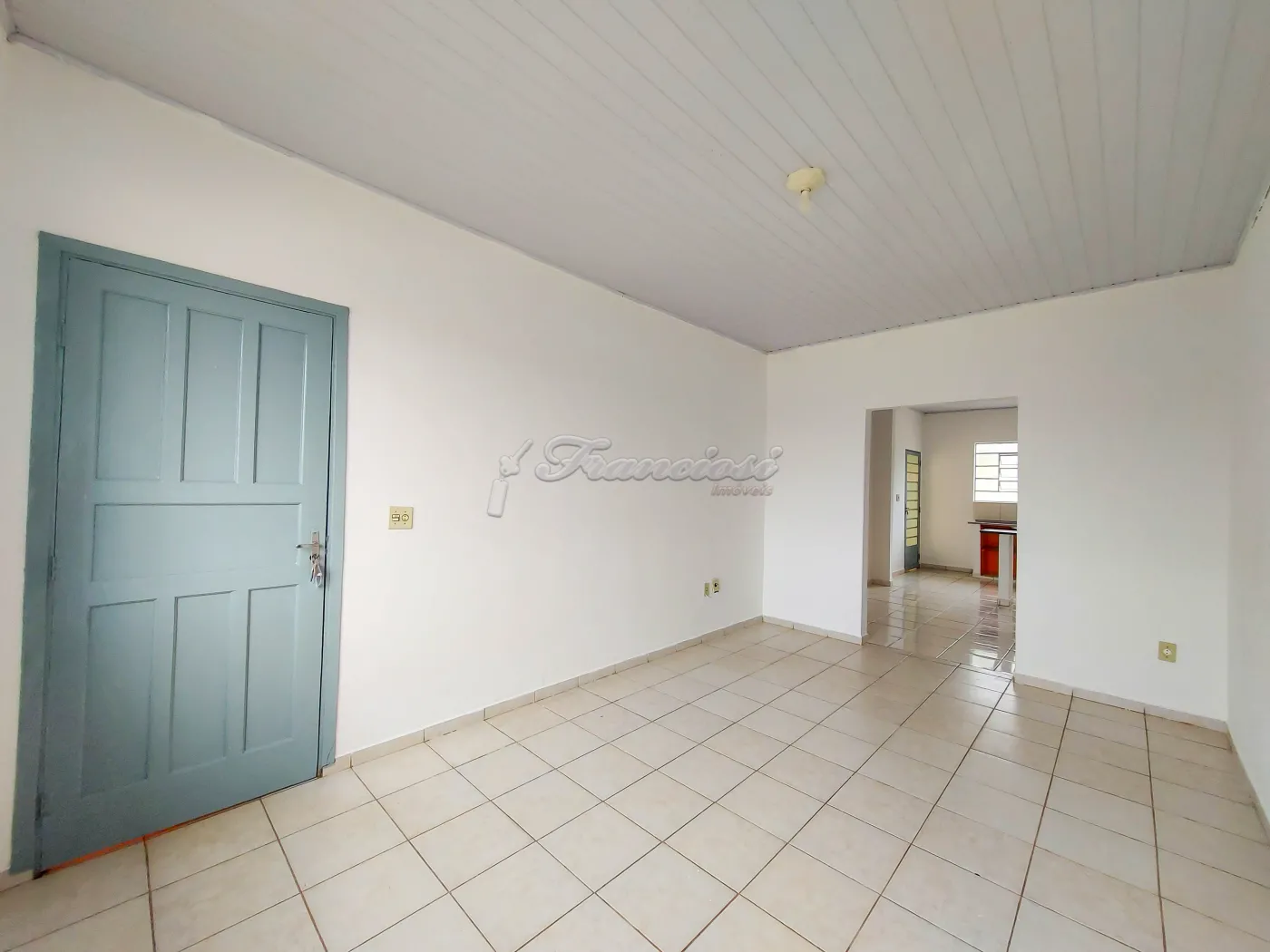 Alugar Casa / Padrão em Itapetininga R$ 1.100,00 - Foto 6