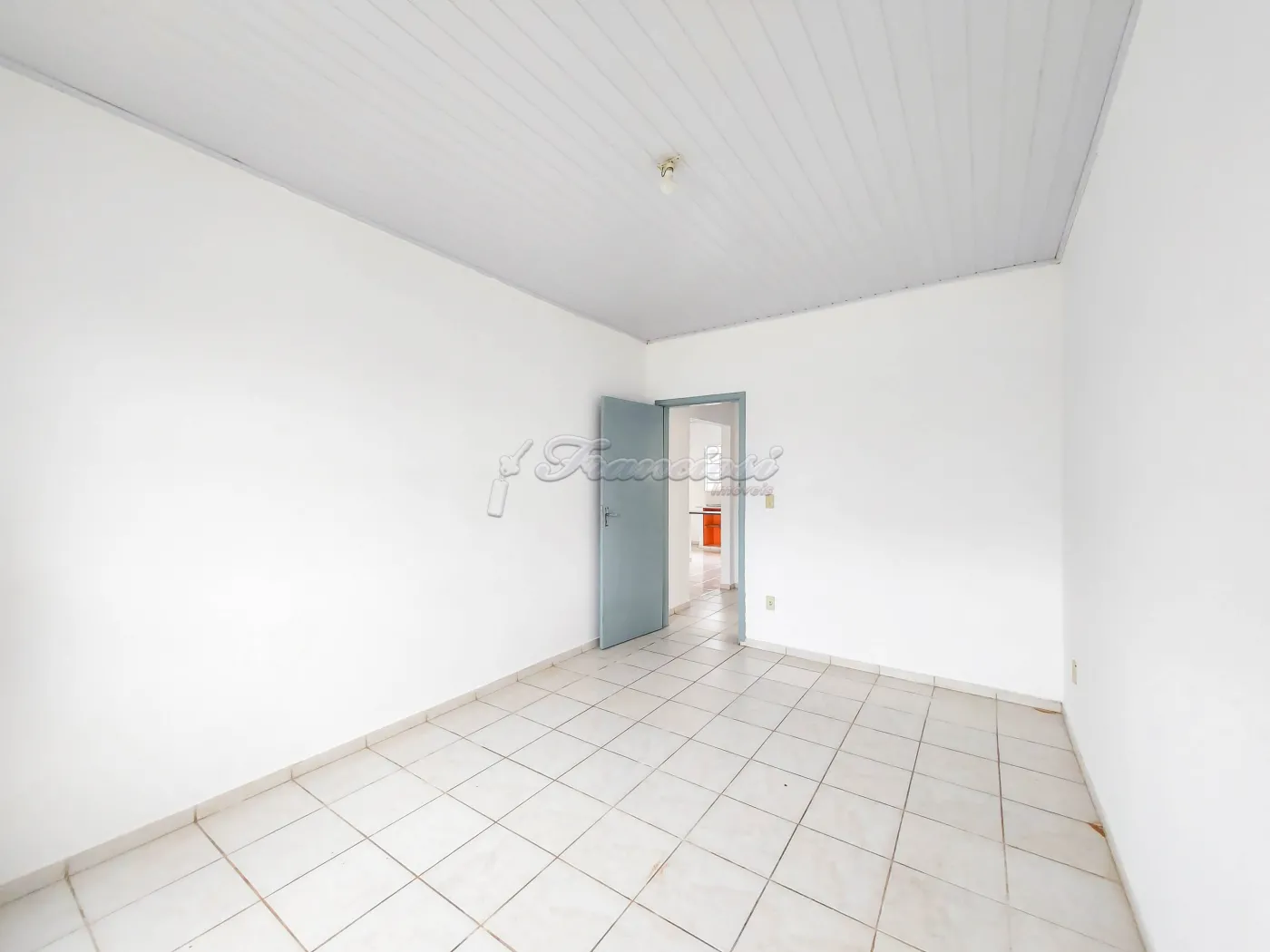 Alugar Casa / Padrão em Itapetininga R$ 1.100,00 - Foto 11