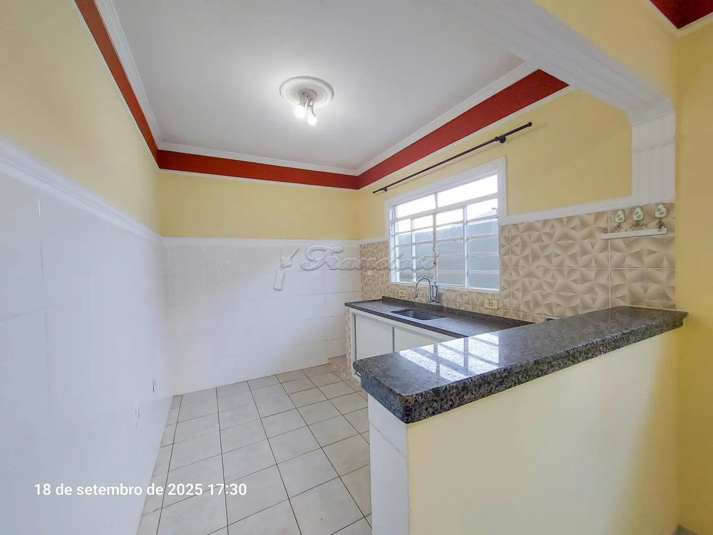 Alugar Casa / Padrão em Itapetininga R$ 1.400,00 - Foto 4
