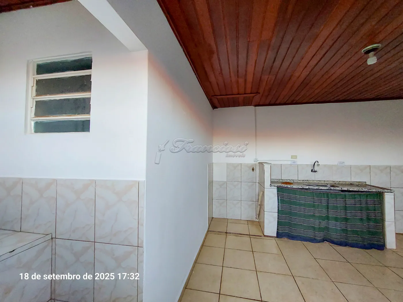 Alugar Casa / Padrão em Itapetininga R$ 1.400,00 - Foto 13