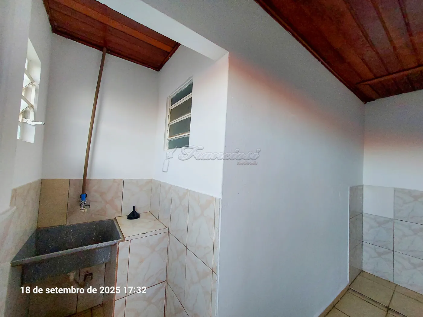 Alugar Casa / Padrão em Itapetininga R$ 1.400,00 - Foto 14