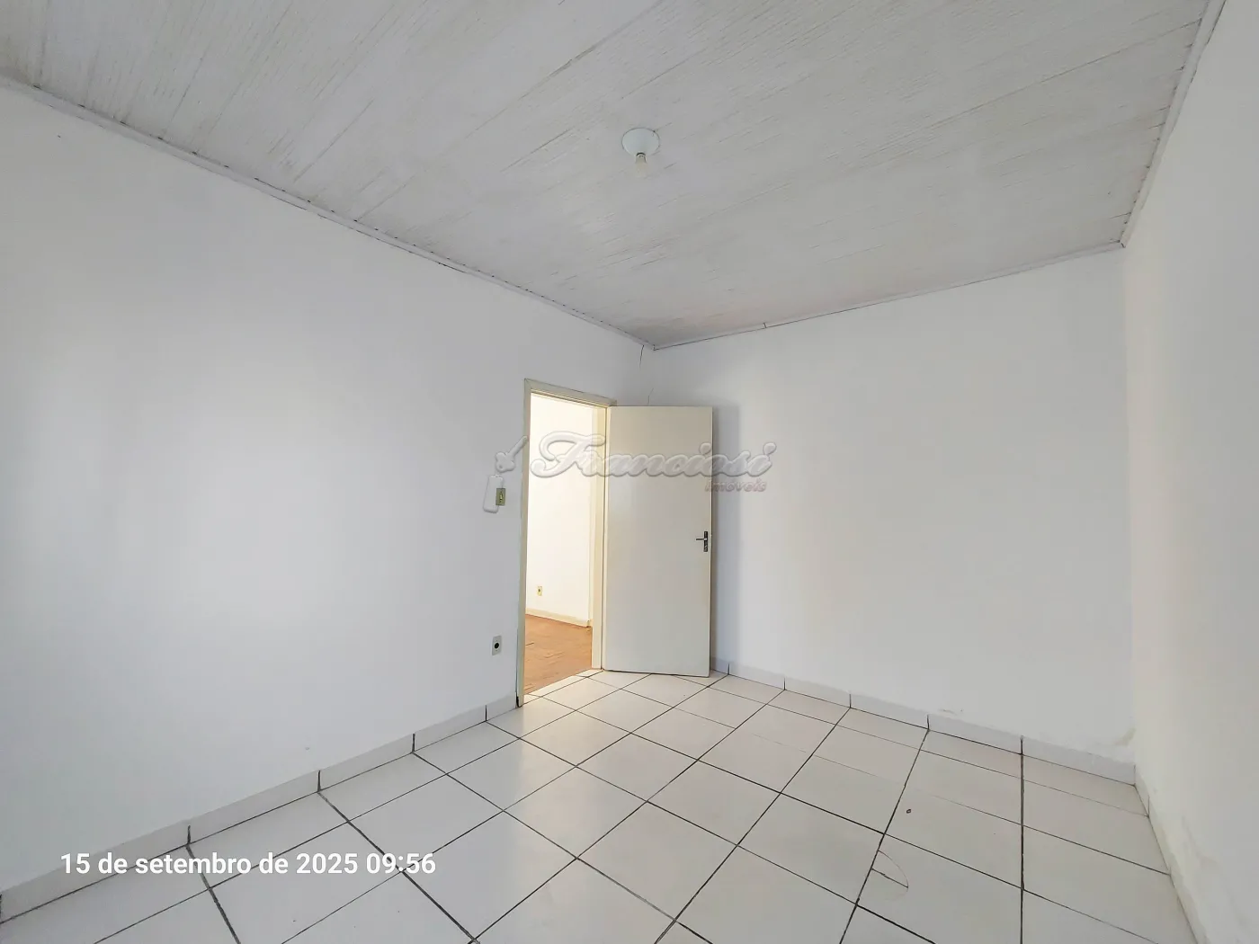 Alugar Casa / Padrão em Itapetininga R$ 950,00 - Foto 5