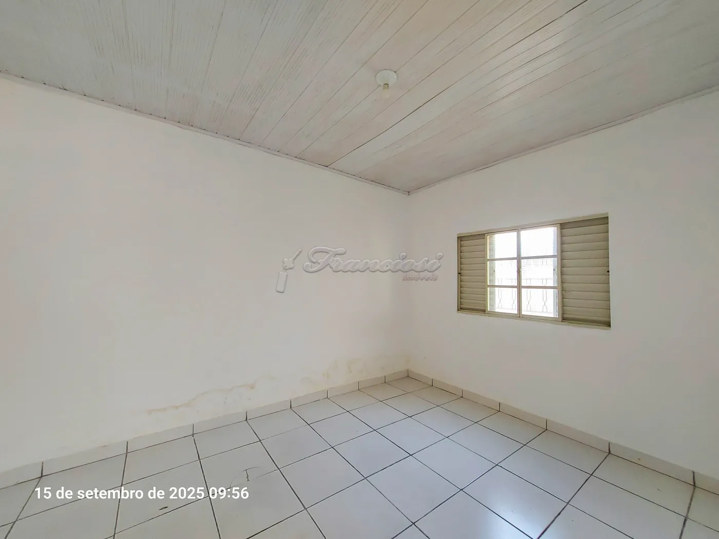 Alugar Casa / Padrão em Itapetininga R$ 950,00 - Foto 4