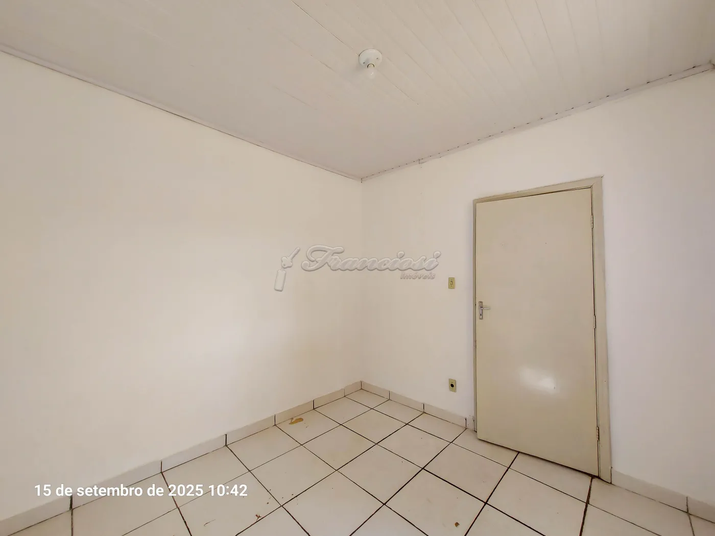 Alugar Casa / Padrão em Itapetininga R$ 950,00 - Foto 8