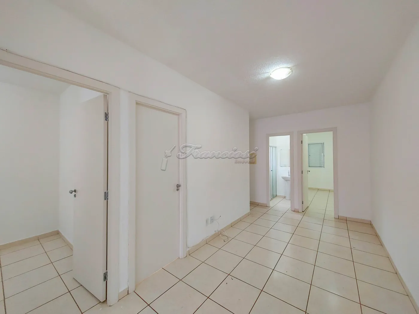 Alugar Casa / Condomínio em Itapetininga R$ 1.100,00 - Foto 5