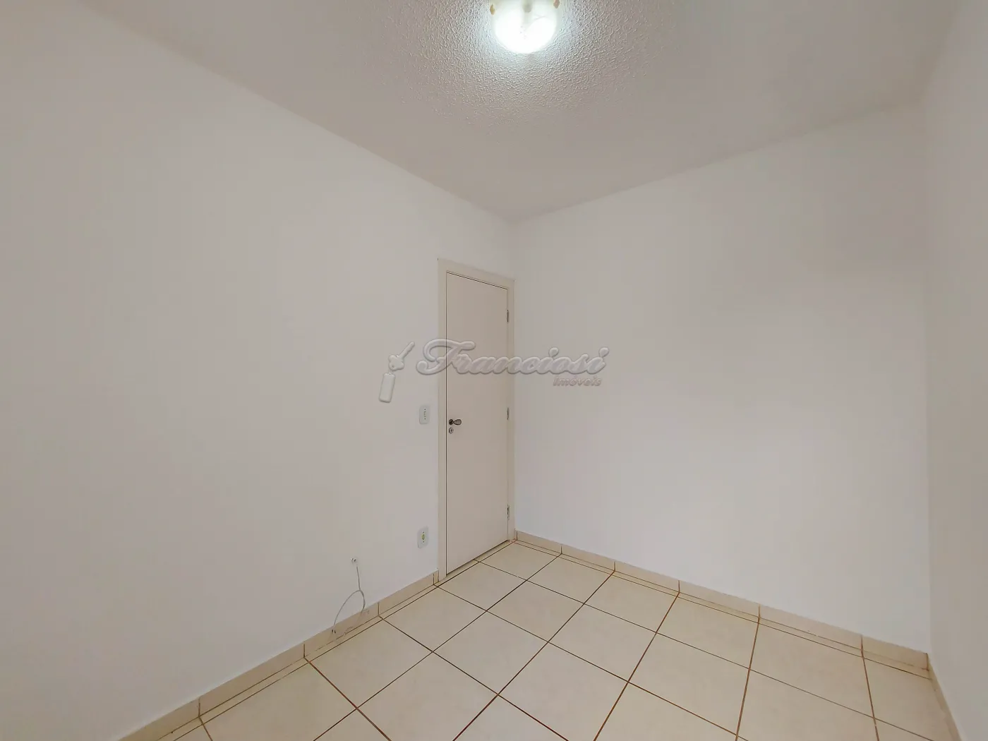 Alugar Casa / Condomínio em Itapetininga R$ 1.100,00 - Foto 7