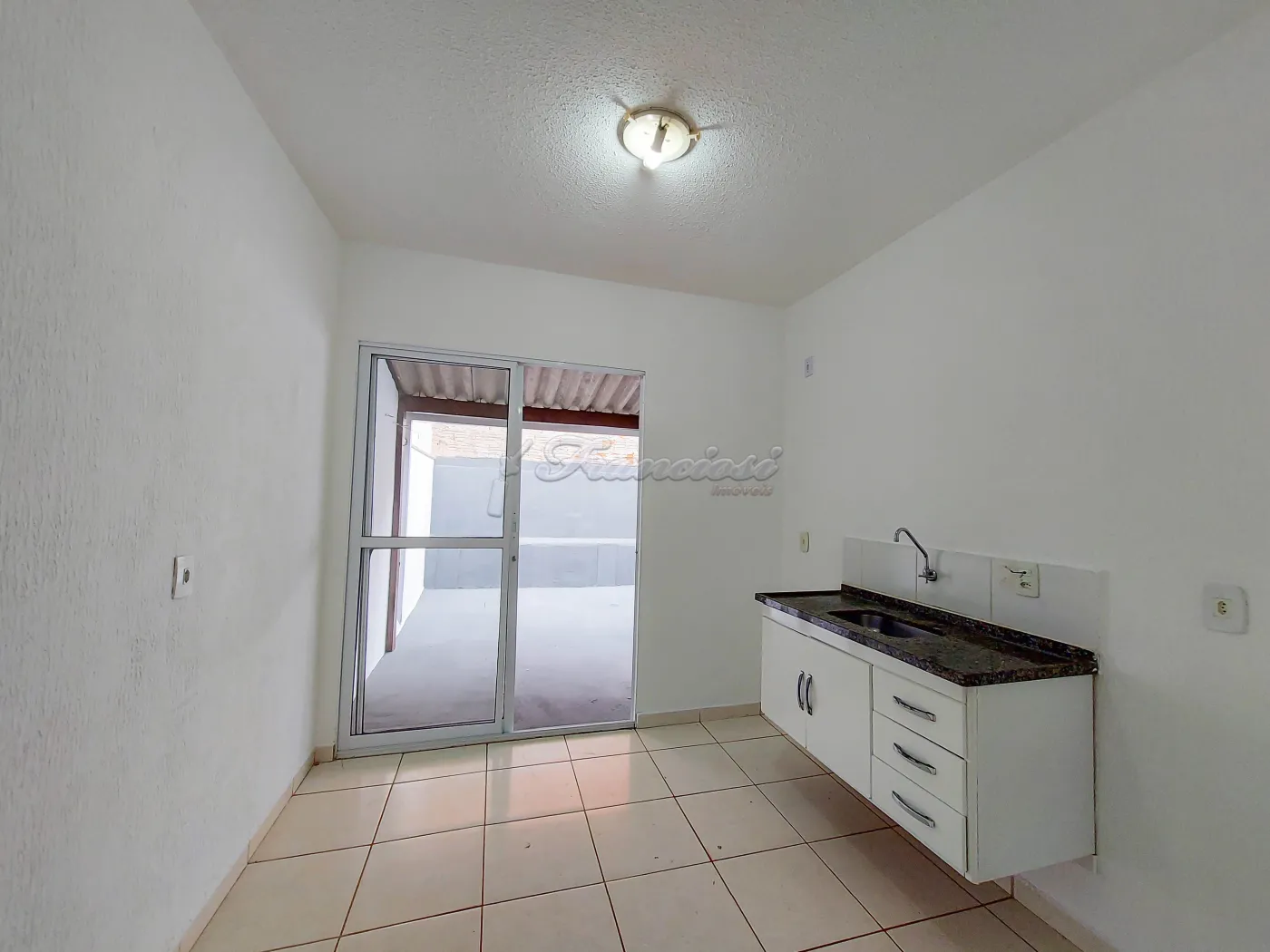 Alugar Casa / Condomínio em Itapetininga R$ 1.100,00 - Foto 10