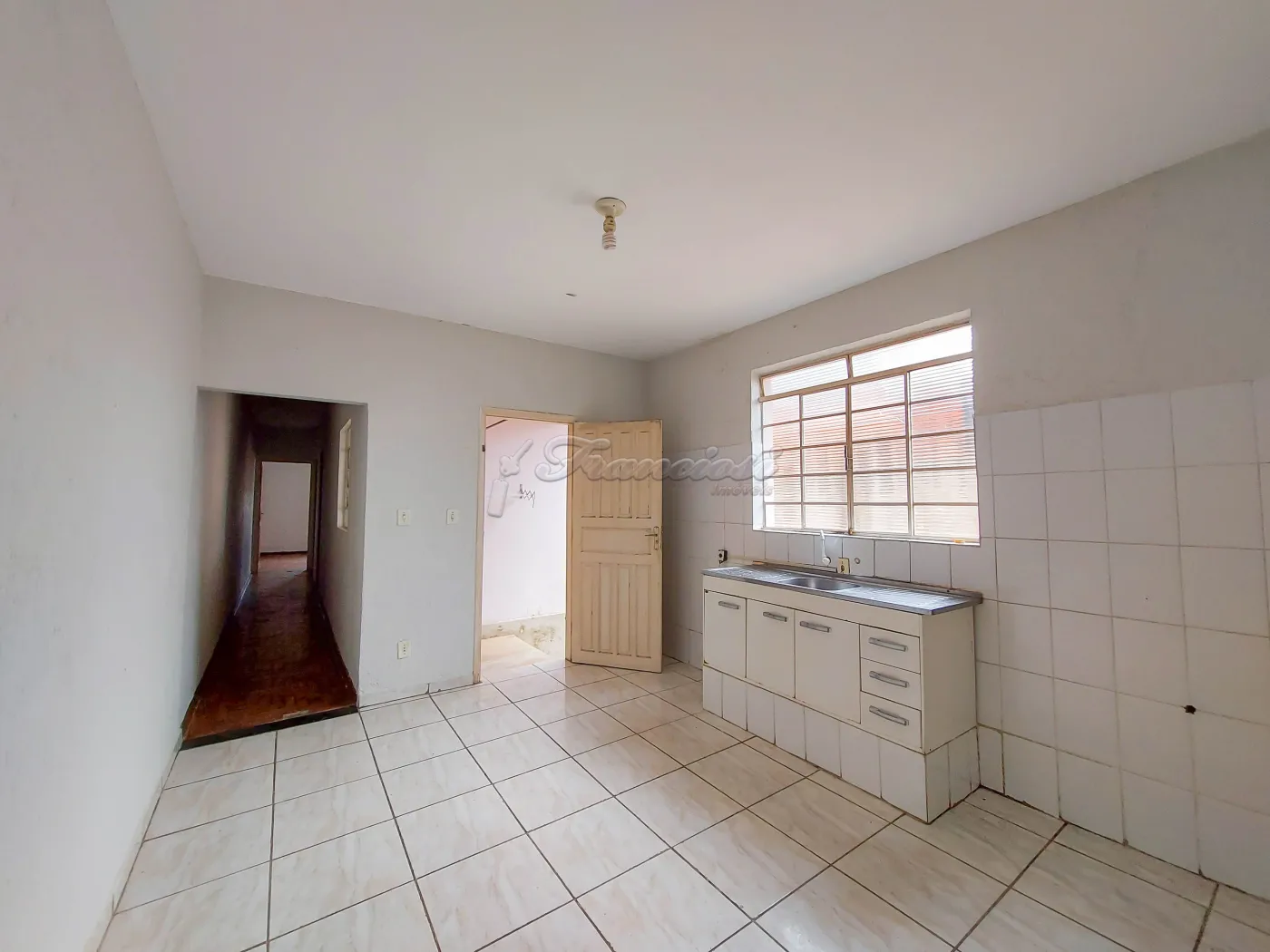 Alugar Casa / Padrão em Itapetininga R$ 1.200,00 - Foto 3