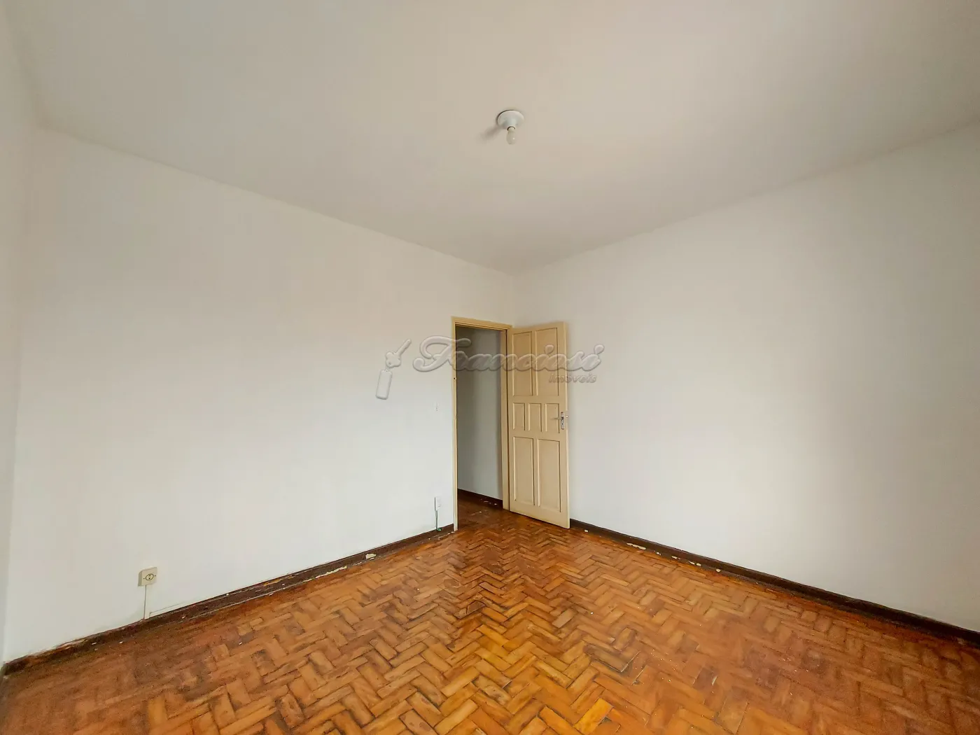 Alugar Casa / Padrão em Itapetininga R$ 1.200,00 - Foto 8