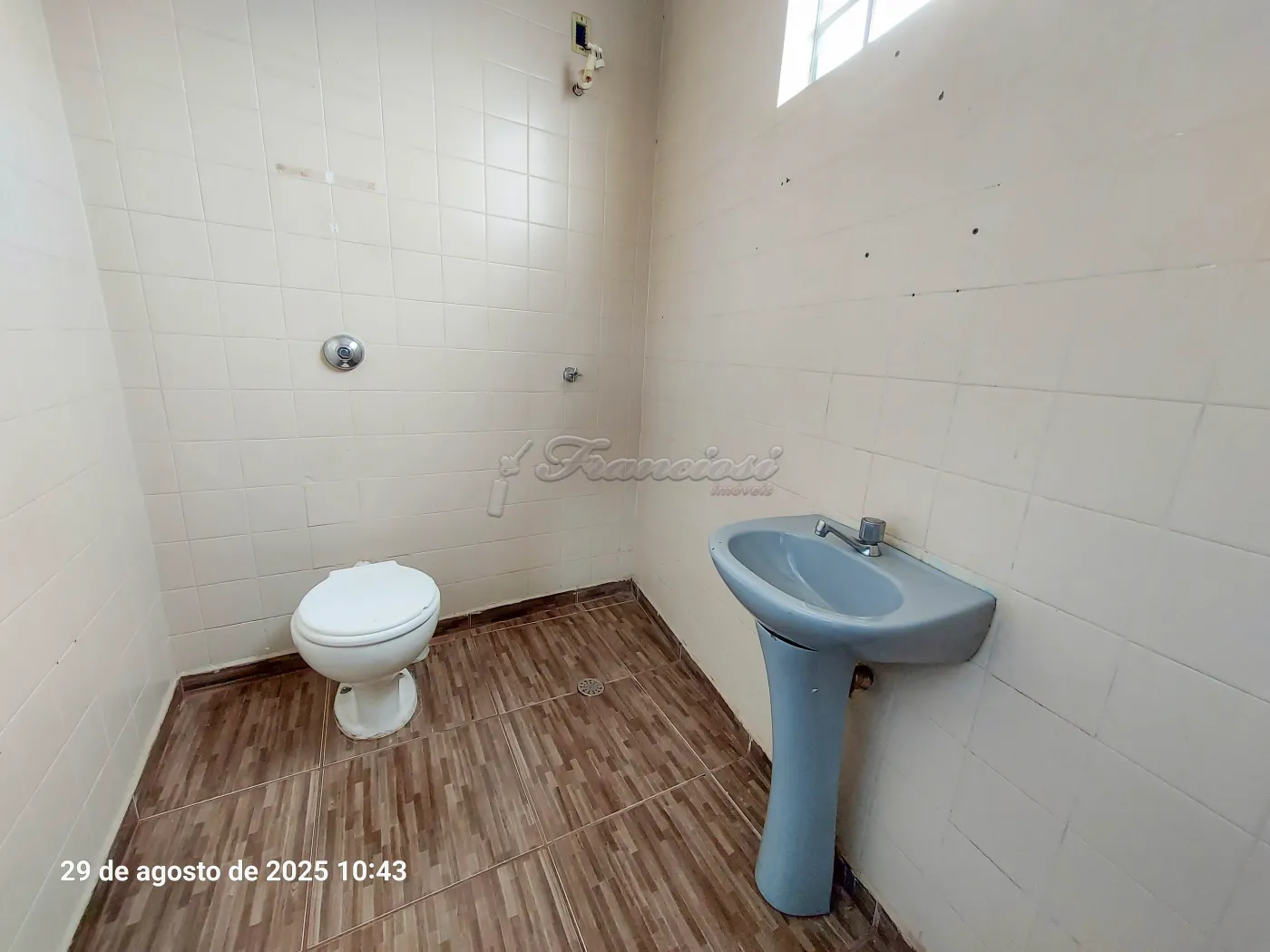 Alugar Comercial / Salão em Itapetininga R$ 800,00 - Foto 8