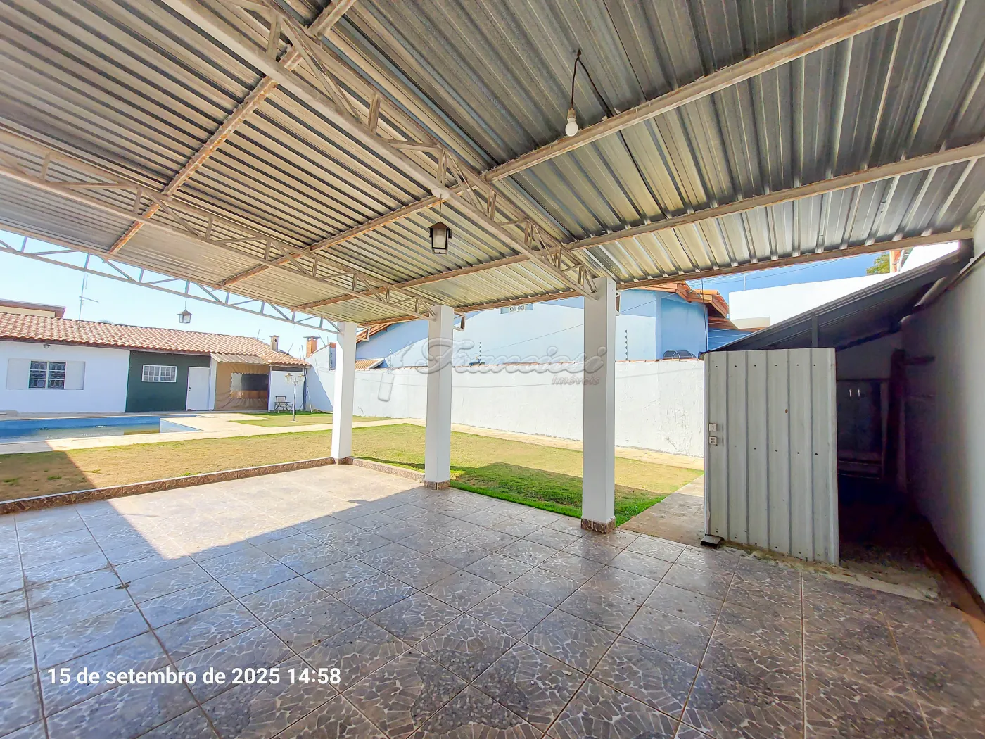 Alugar Casa / Padrão em Itapetininga R$ 1.500,00 - Foto 2