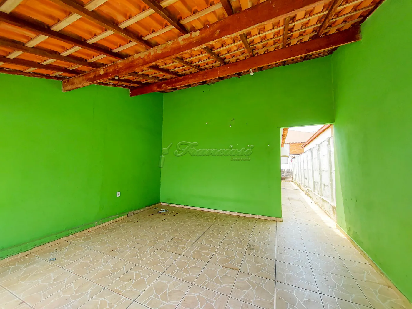 Alugar Casa / Padrão em Itapetininga R$ 1.000,00 - Foto 2