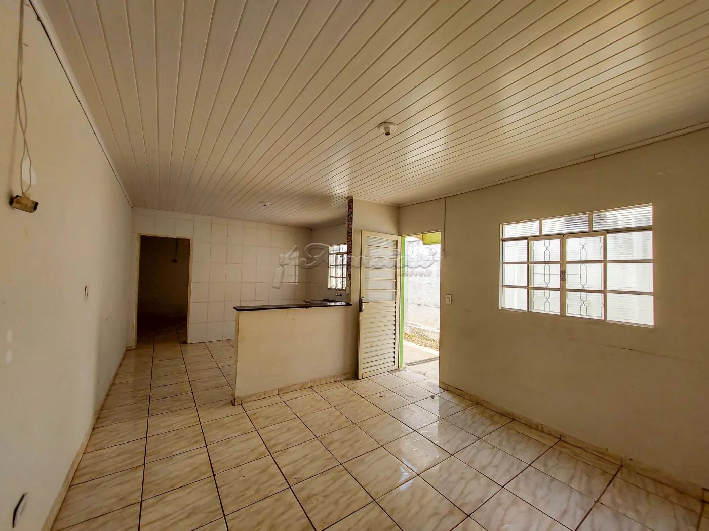 Alugar Casa / Padrão em Itapetininga R$ 1.000,00 - Foto 4