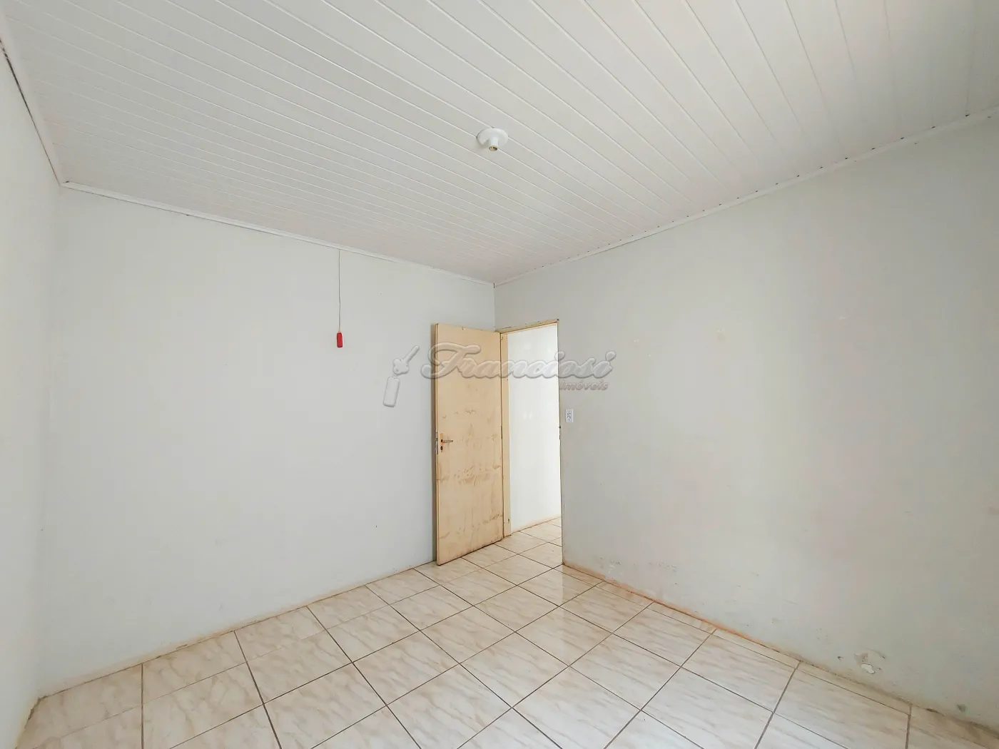 Alugar Casa / Padrão em Itapetininga R$ 1.000,00 - Foto 7