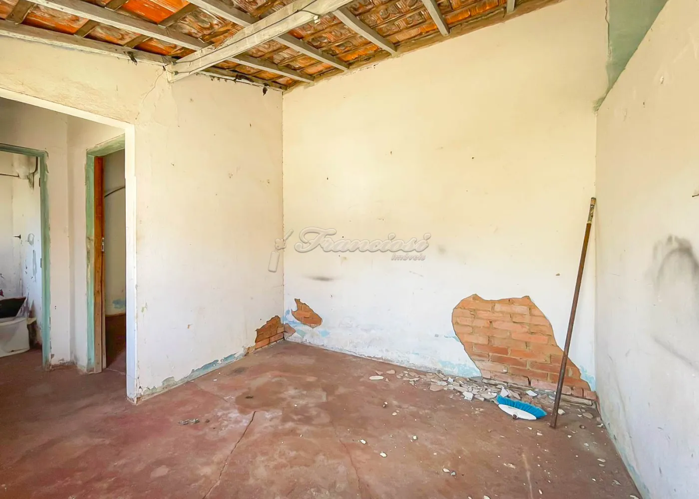 Comprar Casa / Padrão em Itapetininga R$ 210.000,00 - Foto 5