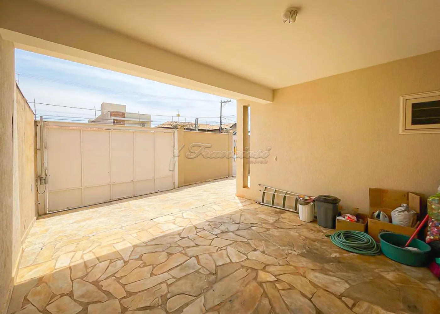 Comprar Casa / Padrão em Itapetininga R$ 750.000,00 - Foto 5