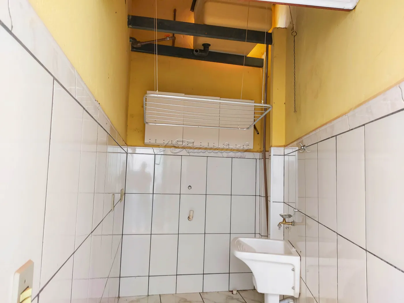 Alugar Casa / Padrão em Itapetininga R$ 1.000,00 - Foto 8