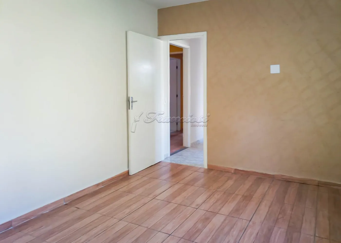 Alugar Casa / Padrão em Itapetininga R$ 850,00 - Foto 7