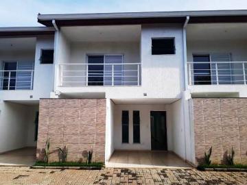 Imóvel com 2 Dormitórios, sendo 2 Suítes, com 1 Closet, 1 Lavabo, Sala de Estar, Cozinha, Área de Serviço, Quintal: pequeno, 1 Garagem:  coberta. Acabamento: teto laje e piso frio.
