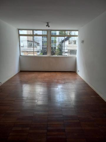 Apartamento com 2 dormitórios sendo uma suíte com closet, 1 banheiro social, sala, cozinha, área de serviço, 1 banheiro social, 1 vaga de garagem.
O condomínio oferece: salão de festas e playground.
É uma única Torre.

Próximo ao Hospital Santa Catarina.