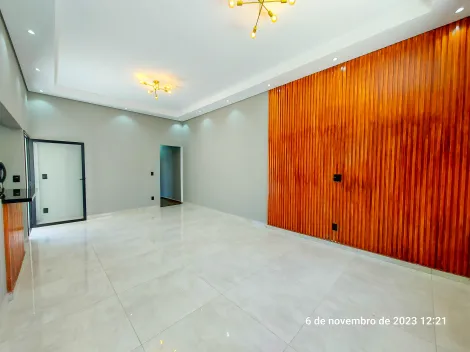 Casa nova com 2 dormitórios sendo 1 suíte, sala, cozinha com forno, cooktop e armário, 1 banheiro social com box blindex, área de serviço coberta, quintal, área gourmet com churrasqueira e garagem para 2 carros.
Acabamento: laje com sanca de gesso, iluminação embutida e piso porcelanato.